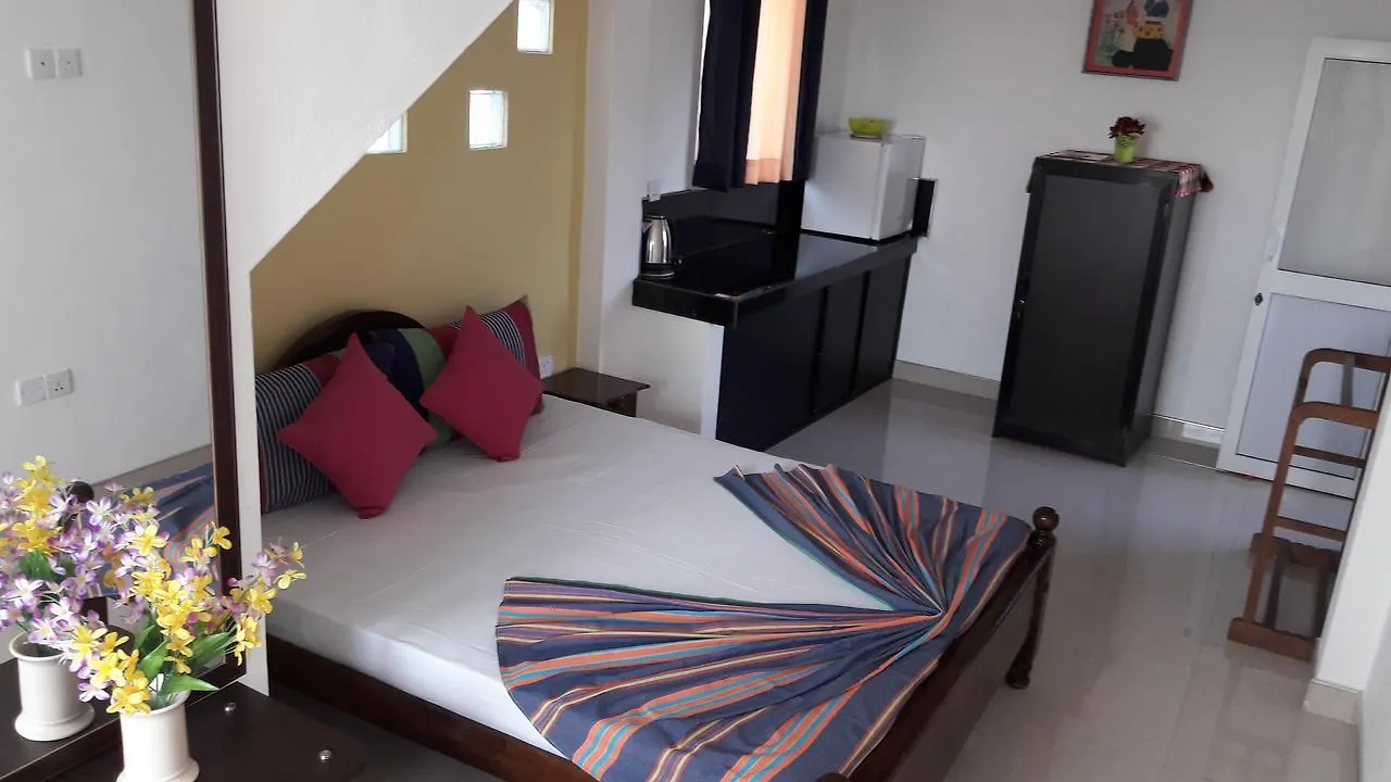 Yoho Rohans Place Negombo