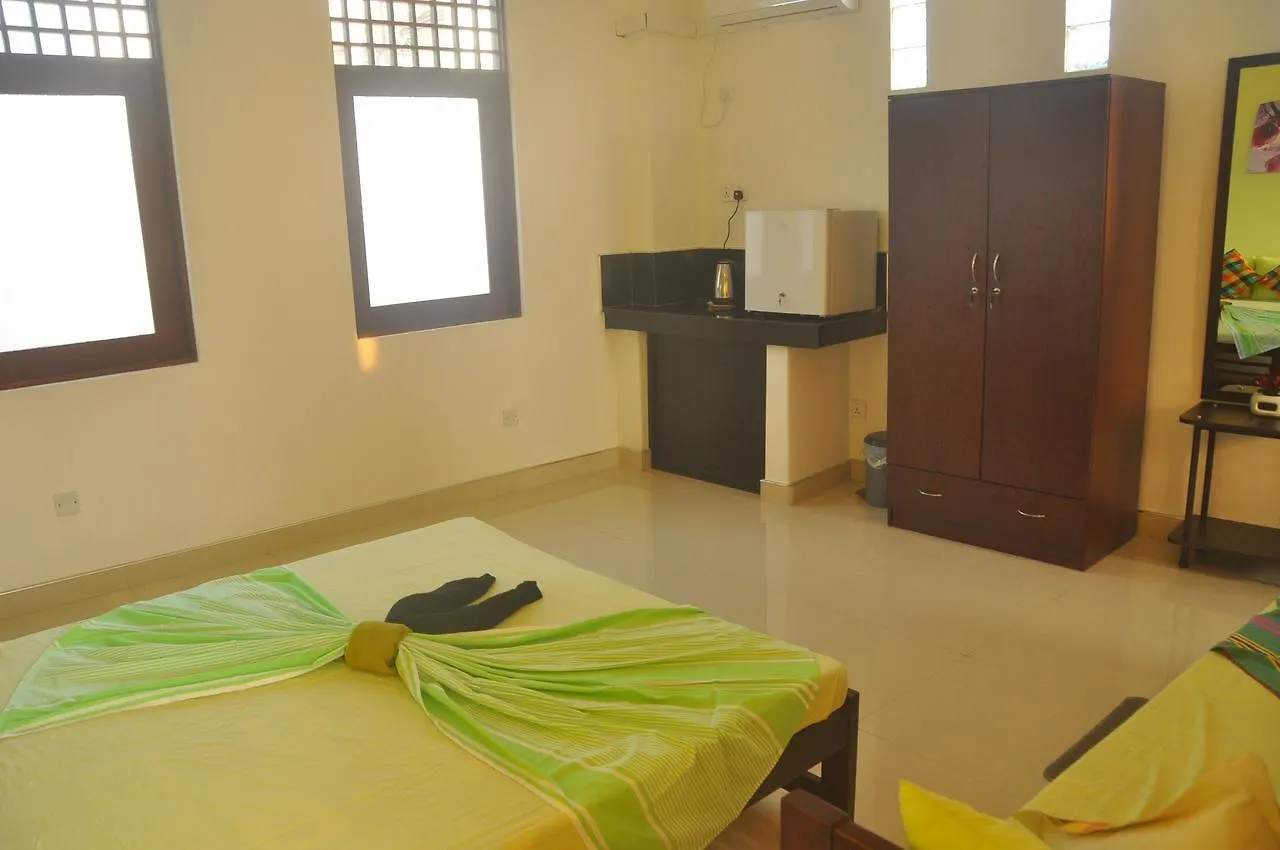 ** Hotel Yoho Rohans Place Negombo Šrí Lanka