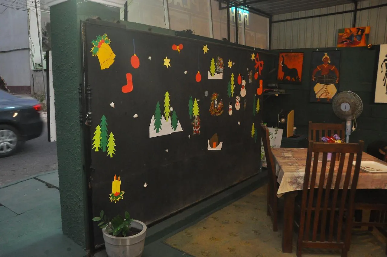 Yoho Rohans Place Negombo